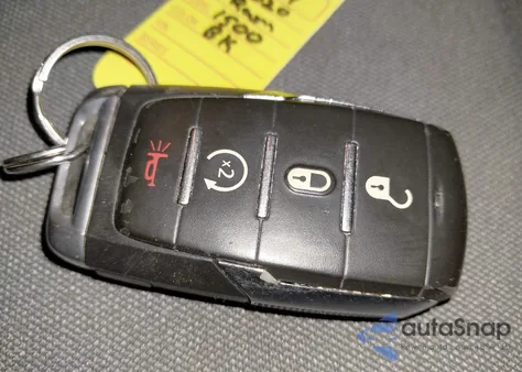 2020 Ram 1500 Big Horn 4X4 6'4 Box z USA, uszkodzony, nr VIN 1C6SRFBT5LN145803